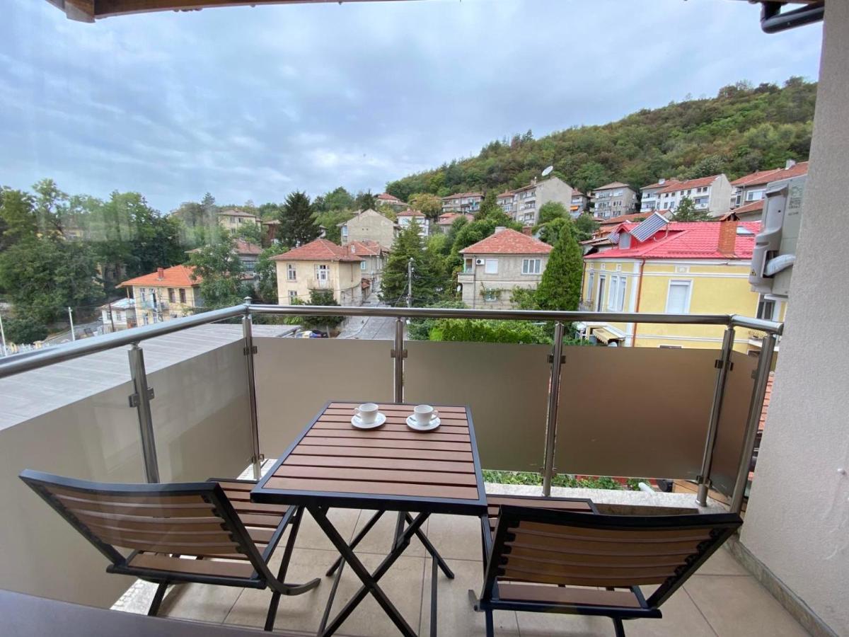 Coziness And Comfort In The Old Town Veliko Tŭrnovo Exterior foto